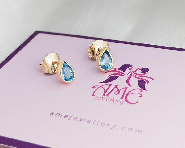 Bông tai Đá quý thiên nhiên Pear-cut Blue Topaz Bezel Earrings in 14K Yellow Gold | AME Jewellery