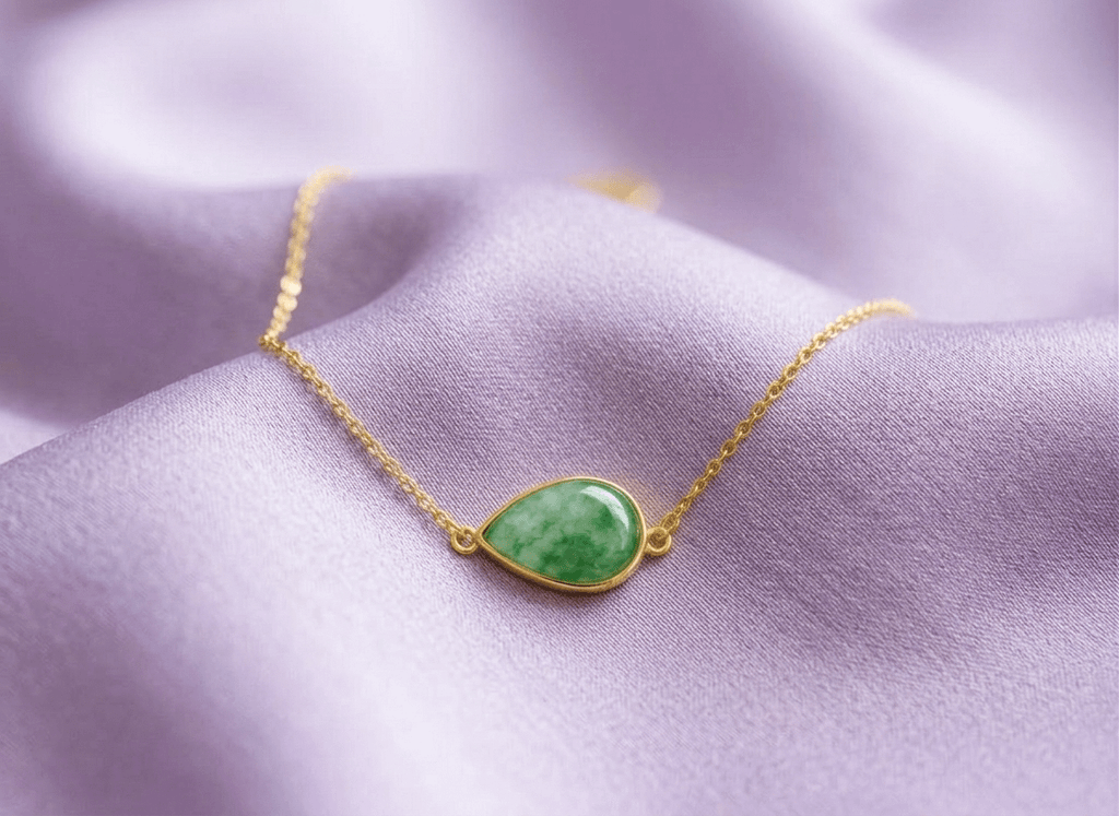 Lắc tay Vàng Cẩm thạch thiên nhiên Natural Pear Burmese Jadeite Bracelet in 14K Yellow Gold by AME Jewellery