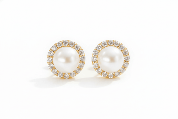 Bông tai Vàng 14K Ngọc trai White Freshwater Pearl Halo Earrings | AME Jewellery