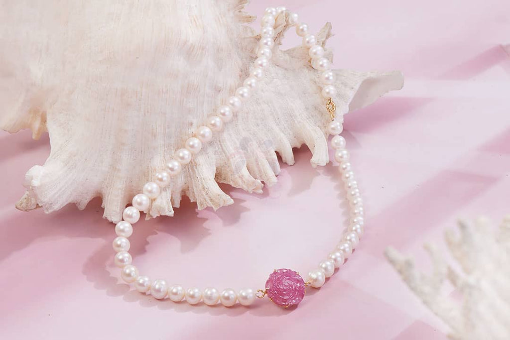 Vòng cổ Chuỗi Ngọc trai trắng Pearl Strand Necklace and Ruby Rose by AME Jewellery