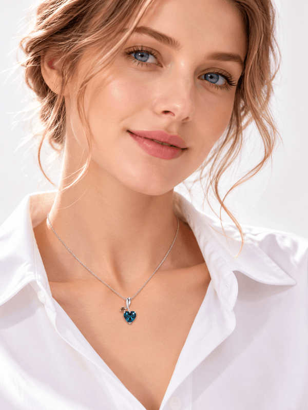 Pendentif en argent sterling avec topaze bleue taille cœur et péridot - AME Jewellery