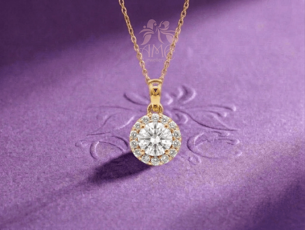 Pendentif halo en or jaune 14K et topaze bleue naturelle – AME Jewellery