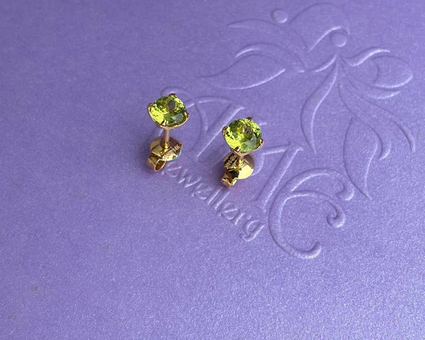 Bông tai Vàng Đá quý tự nhiên Peridot Stud Earrings in 14K Yellow Gold by AME Jewellery