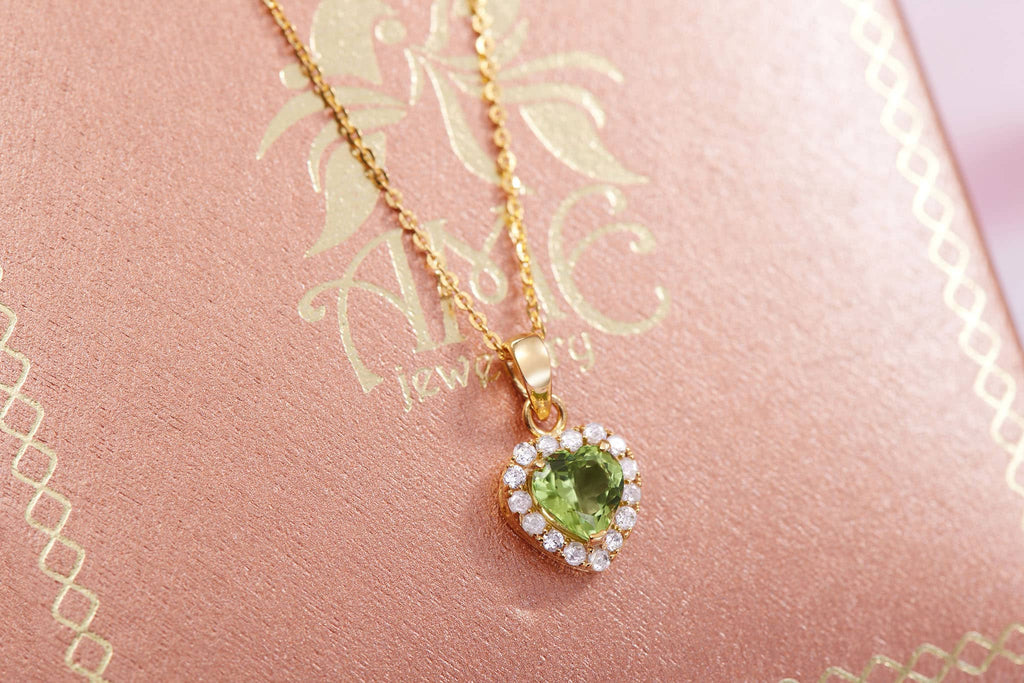 Mặt dây chuyền Vàng Đá quý tự nhiên Heart-cut Peridot Halo Pendant in 14K Yellow Gold by AMEJewellery