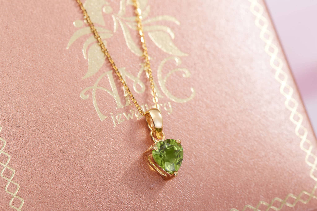 Mặt dây chuyền Vàng Đá quý tự nhiên Heart-cut Peridot Pendant Necklace in 14K Yellow Gold by AMEJewellery