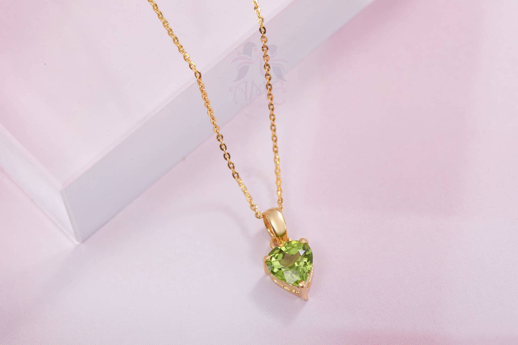 Mặt dây chuyền Vàng Đá quý tự nhiên Heart-cut Peridot Pendant Necklace in 14K Yellow Gold by AMEJewellery