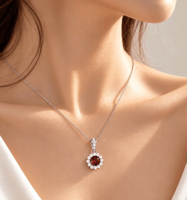 mặt dây chuyền đá tự nhiên Red garnet 5mm - AME Jewellery