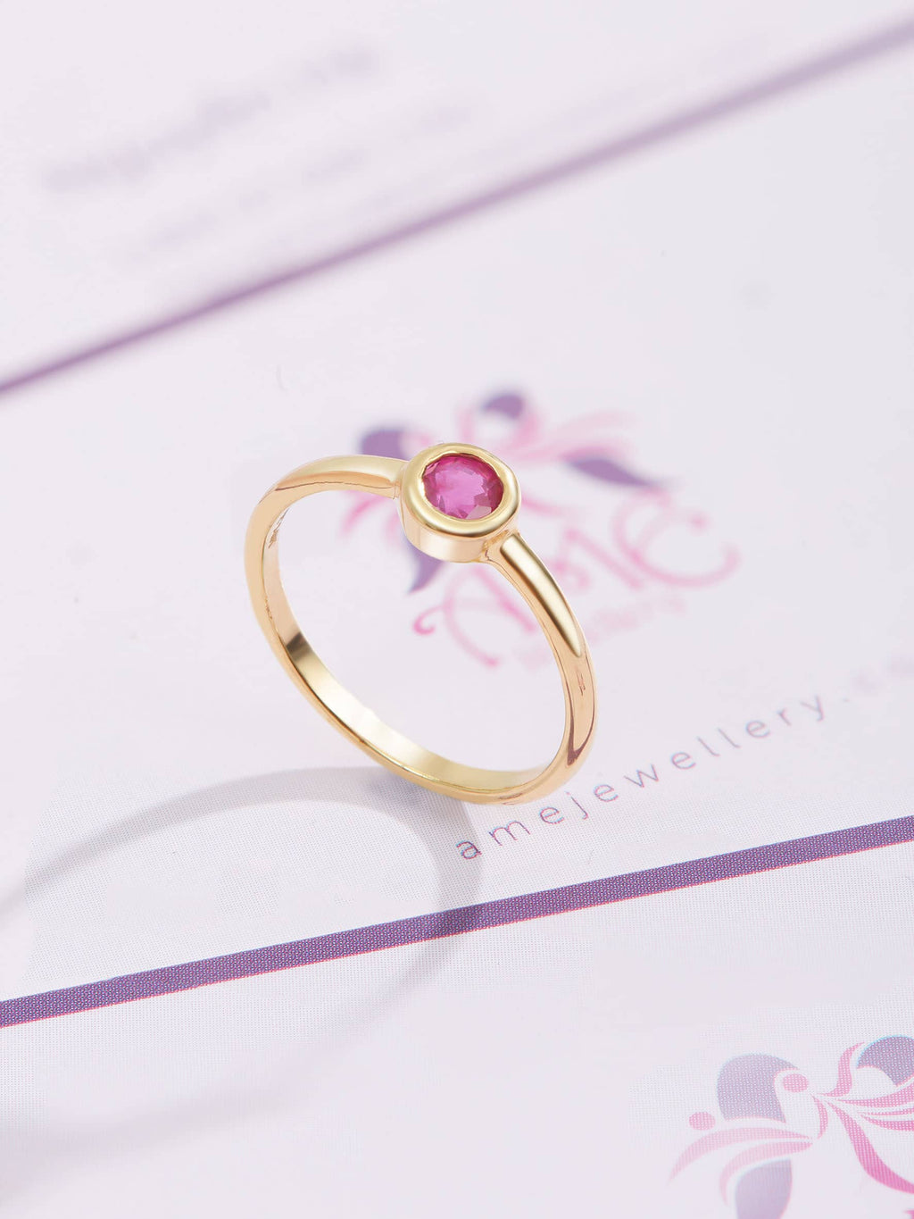 Nhẫn Vàng Đá quý thiên nhiên Natural Ruby Bezel Ring in 14K Yellow Gold | AME Jewellery