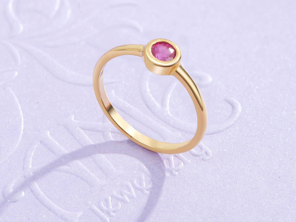 Nhẫn Vàng Đá quý thiên nhiên Natural Ruby Bezel Ring in 14K Yellow Gold | AME Jewellery