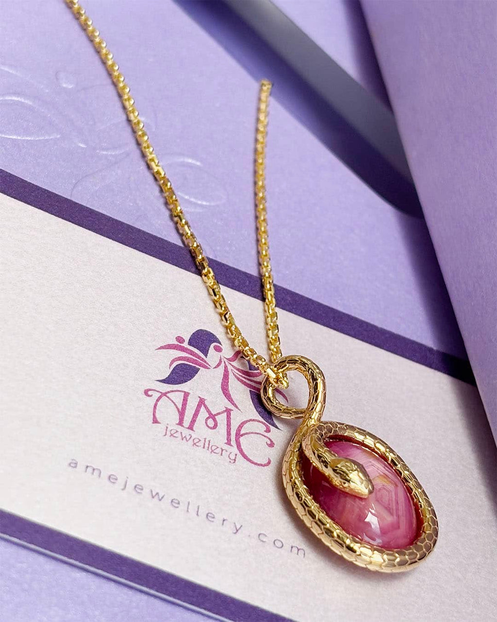 Mặt dây chuyền Rắn Vàng Đá quý tự nhiên Star Ruby Snake Pendant in 14K Yellow Gold by AME Jewellery