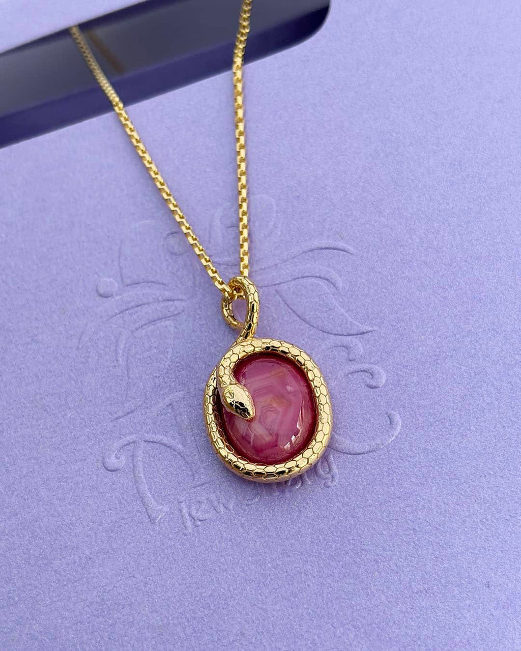 Mặt dây chuyền Rắn Vàng Đá quý tự nhiên Star Ruby Snake Pendant in 14K Yellow Gold by AME Jewellery