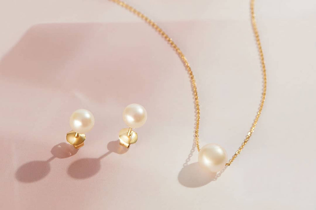 Single White Freshwater Cultured Pearl Jewelry Set 14K Yellow Gold | AME Jewellery