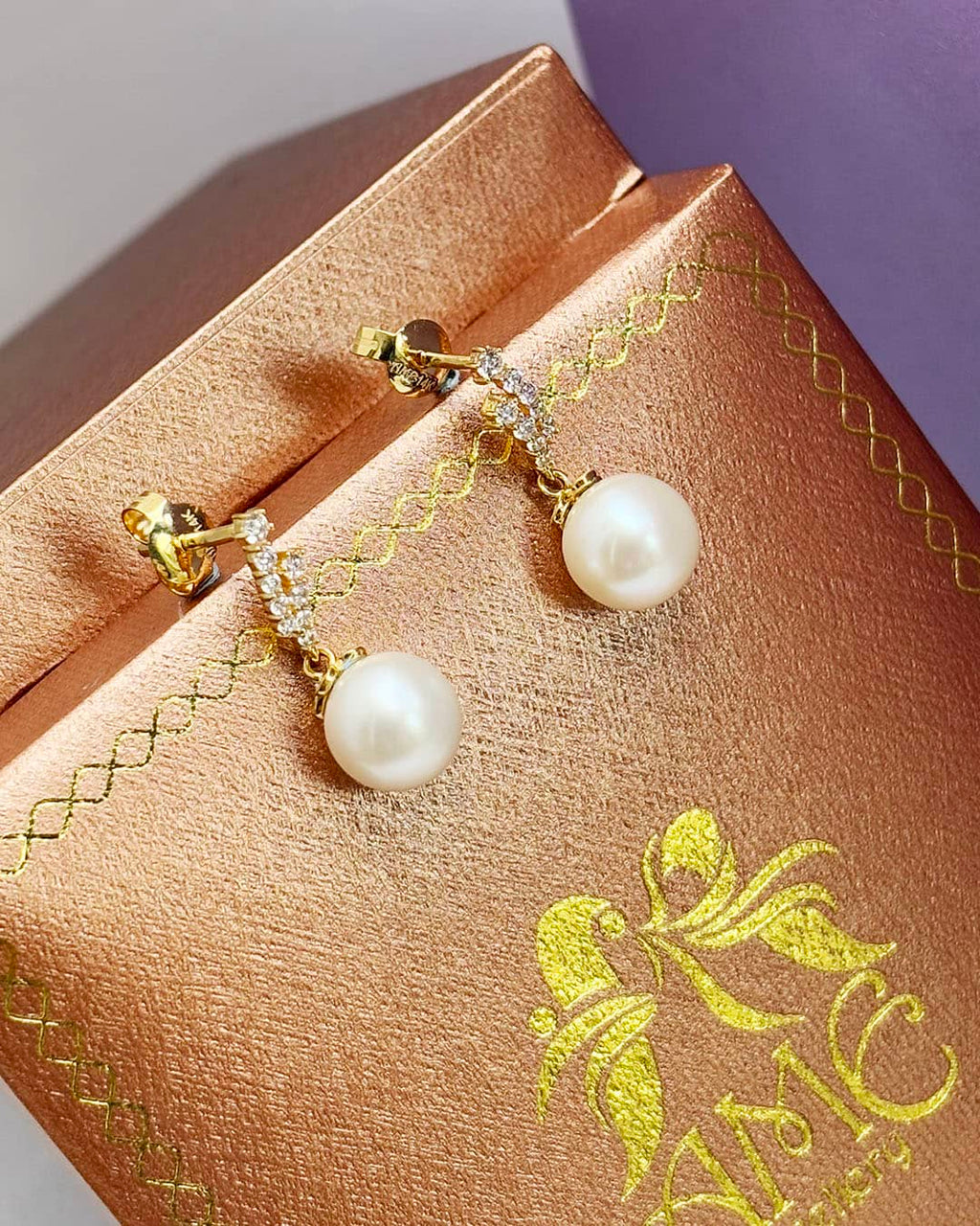 Bông tai Vàng Ngọc trai nuôi nước ngọt trắng | White Freshwater Cultured Pearl Drop Earrings in 14K Yellow Gold by AME Jewellery