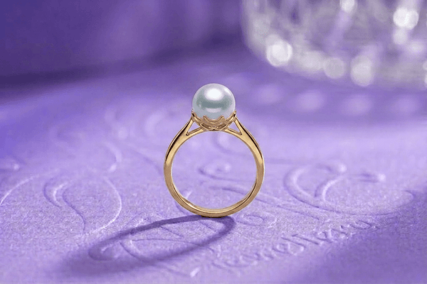 White Freshwater Cultured Pearl Ring in 14-karat Yellow Gold by AME Jewellery