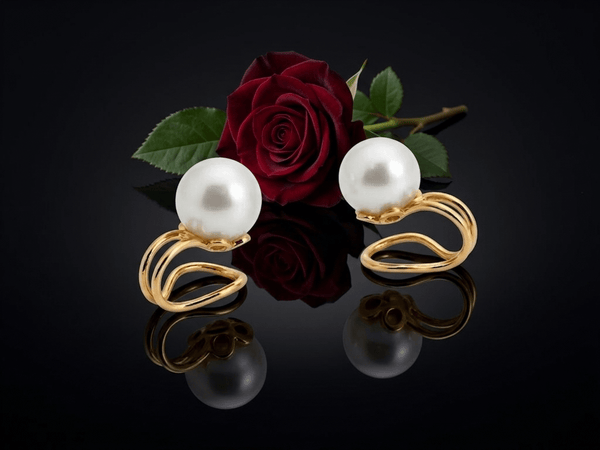 White Freshwater Cultured Pearl clip-on Earrings in 14-karat Yellow Gold, crafted by AME Jewellery