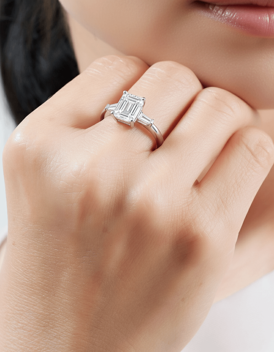 Nhẫn nữ Vàng trắng Đá quý tự nhiên Colorless Rectangle Topaz Ring 14K White Gold by AME Jewellery