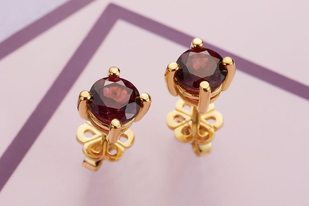 Bông tai Vàng 14K Đá quý Garnet 4-prong gold earrings - AME Jewellery