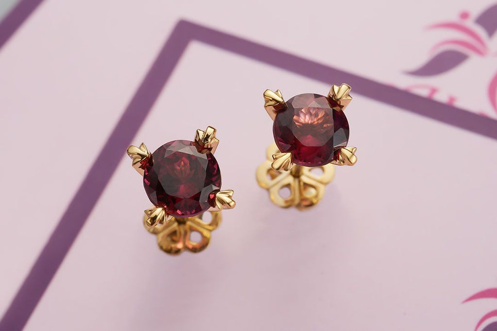 Bông tai Vàng Đá quý thiên nhiên Red Garnet Earrings in 14K Yellow Gold by AME Jewellery