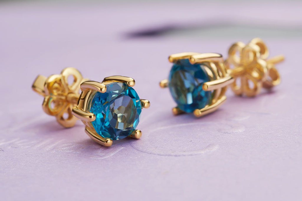 Bông tai Vàng 14K Đá quý London Blue Topaz 6 prong gold earrings - AME Jewellery