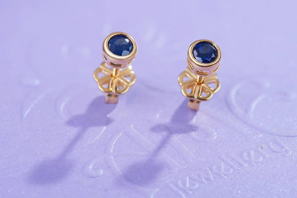 Bông tai Vàng Đá quý tự nhiên Blue Sapphire Bezel Earrings in 14K Yellow Gold by AME Jewellery