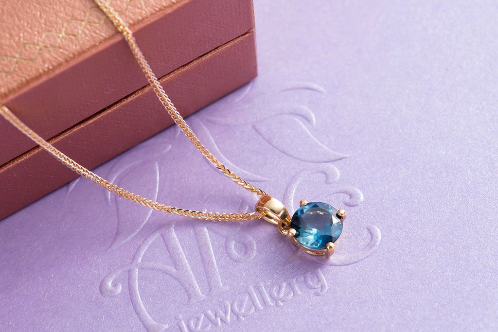 Mặt dây chuyền Vàng 14K Đá quý thiên nhiên London Blue Topaz Pendant Necklace in 14K Yellow Gold by AME Jewellery