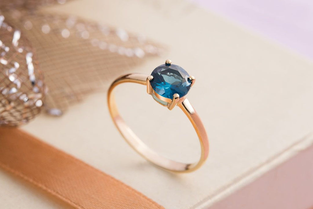 Nhẫn Vàng 14K Đá quý thiên nhiên London Blue Topaz Gold Ring - AME Jewellery