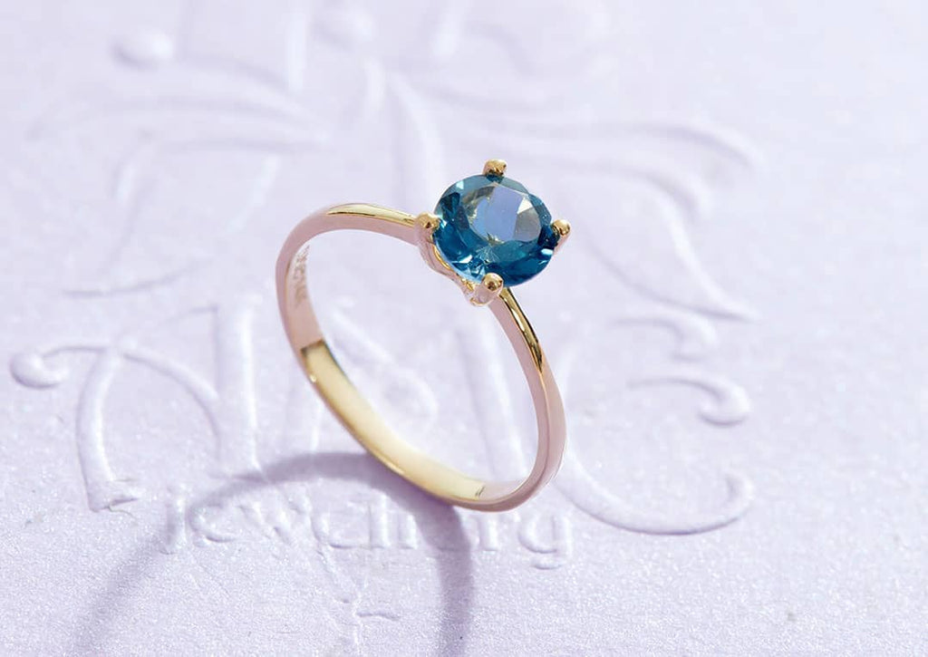 Nhẫn Vàng 14K Đá quý thiên nhiên London Blue Topaz  Solitaire Gold Ring | AME Jewellery