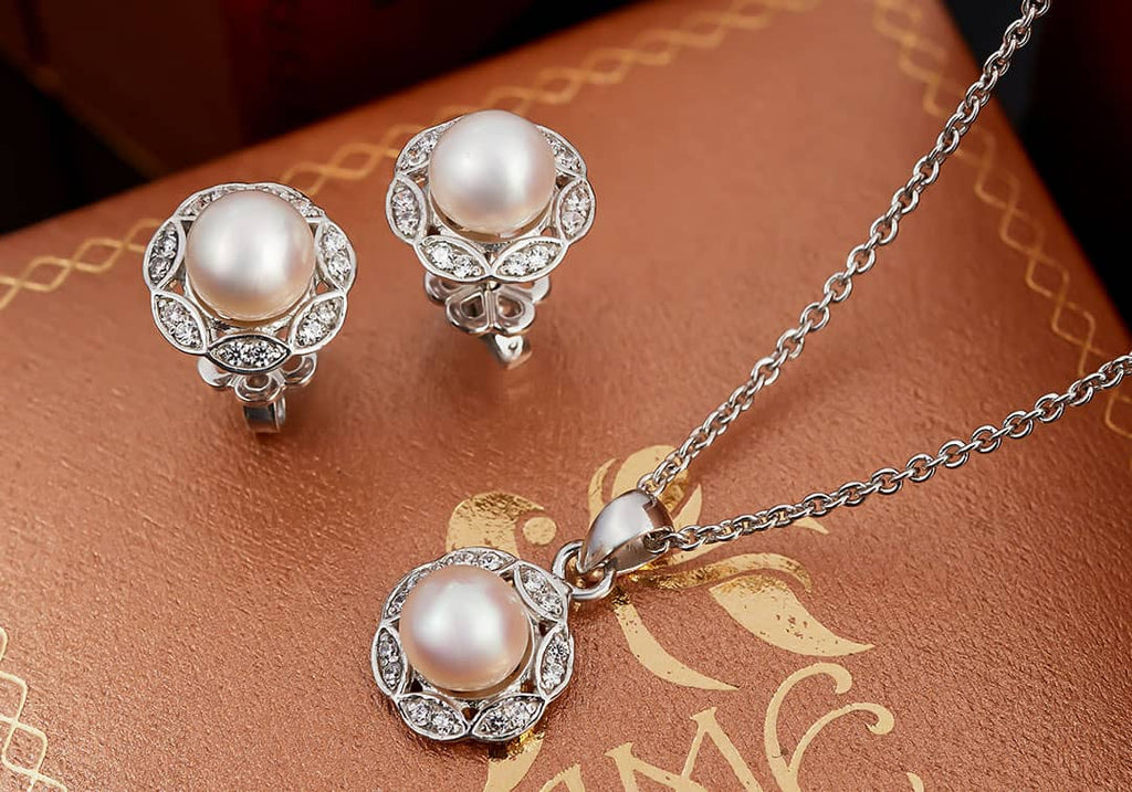 Bộ Trang sức Ngọc trai nuôi nước ngọt trắng White Freshwater Cultured Pearl Jewelry Set | AME Jewellery