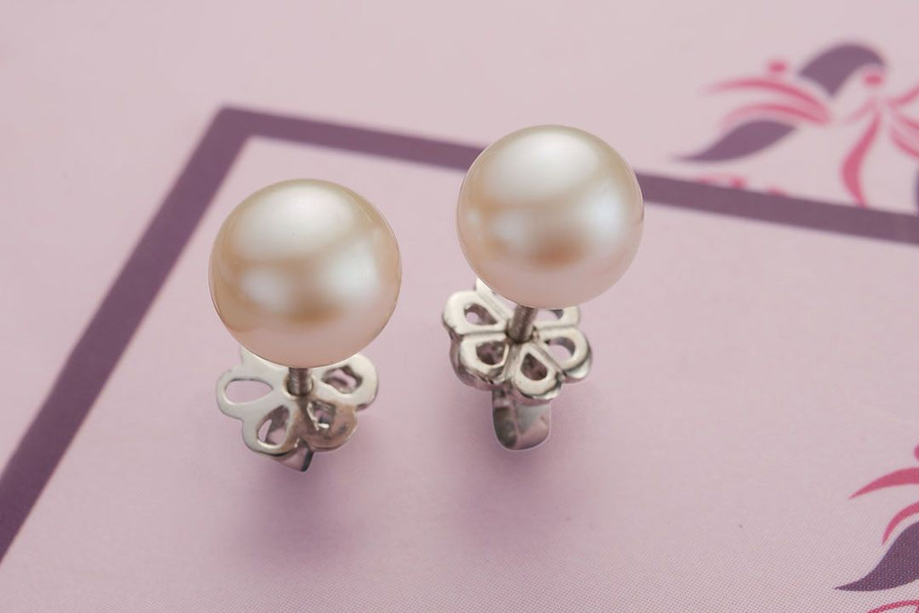 Bông tai Ngọc trai nuôi nước ngọt bán cầu màu trắng - AME Jewellery