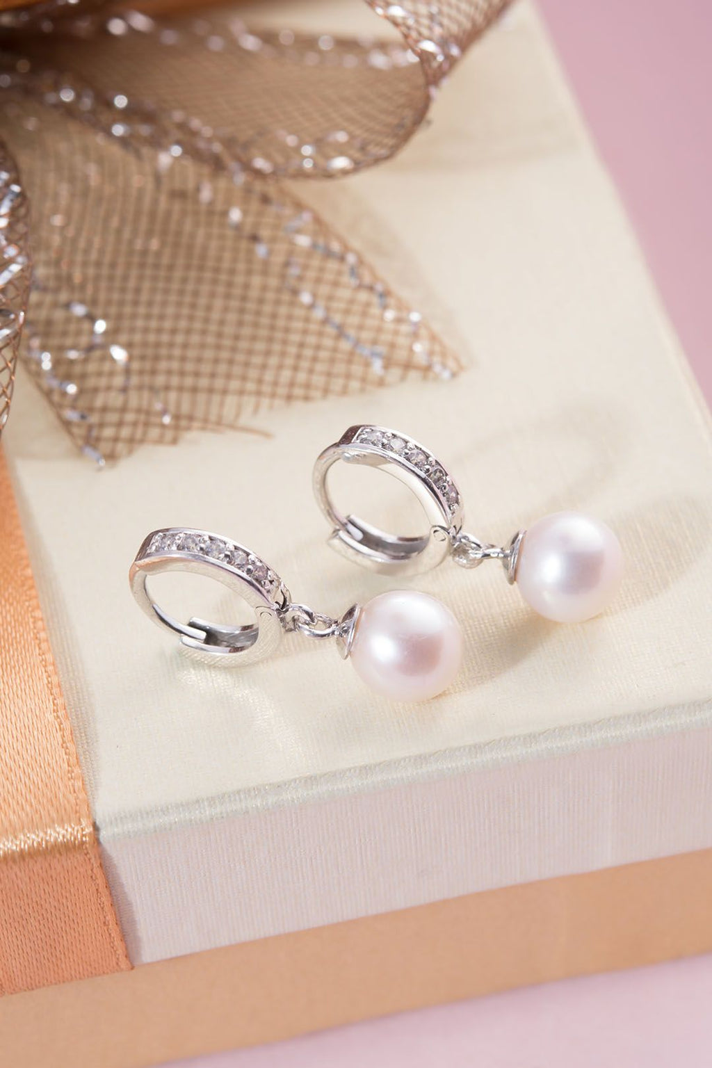 Bông tai Ngọc trai nuôi nước ngọt trắng Pearl huggie hoop  Earrings by AME Jewellery