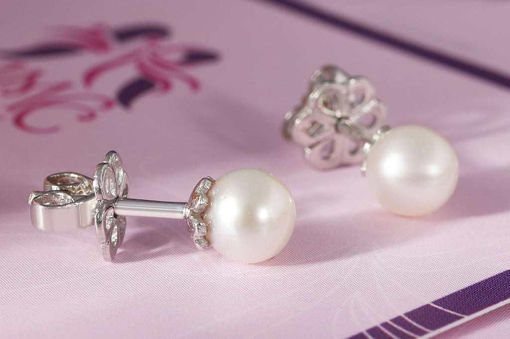 Bông tai Ngọc trai nước ngọt White Freshwater Pearl Earrings - AME Jewellery