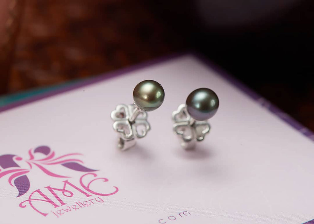 Bông tai Ngọc trai nước ngọt Peacock Green Freshwater Pearl Stud Earrings by AME Jewellery