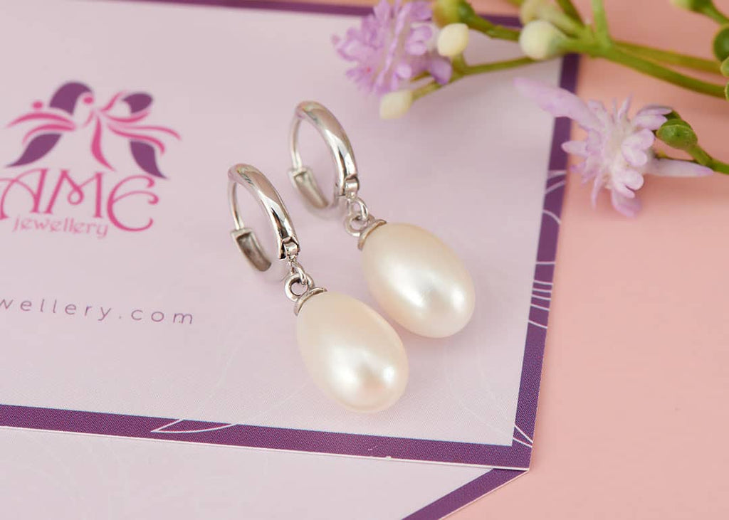 Bông tai Ngọc trai nước ngọt | Pearl Huggie hoop Earrings | AME Jewellery