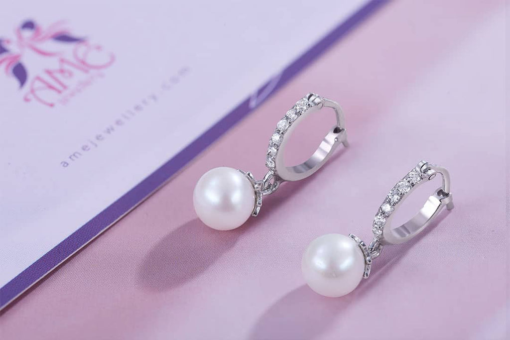 Bông tai Ngọc trai trắng White Pearl Hinged Earrings by AME Jewellery