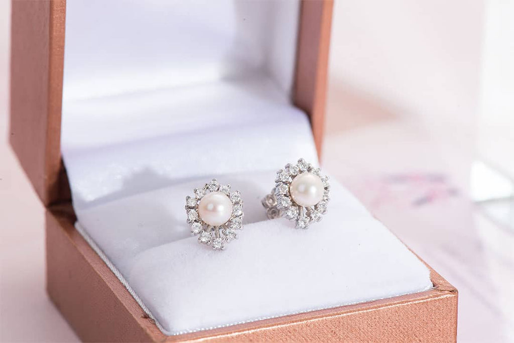 Bông tai Ngọc trai nước ngọt trắng Pearl Silver Earrings | AME Jewellery