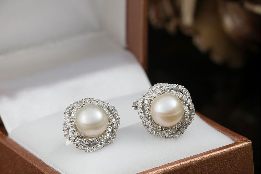 Bông tai Ngọc trai trắng White Freshwater Pearl Halo Nest Earrings by AME Jewellery