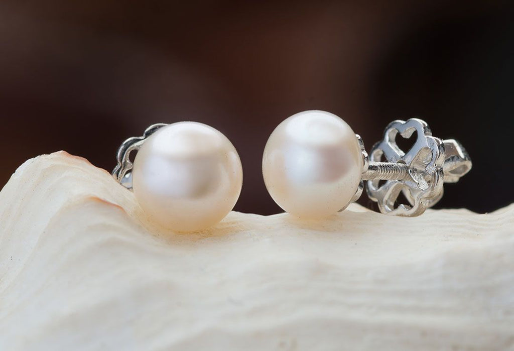 Boucles d'oreilles en argent sterling et perles d'eau douce blanches demi-rond - AME Jewellery