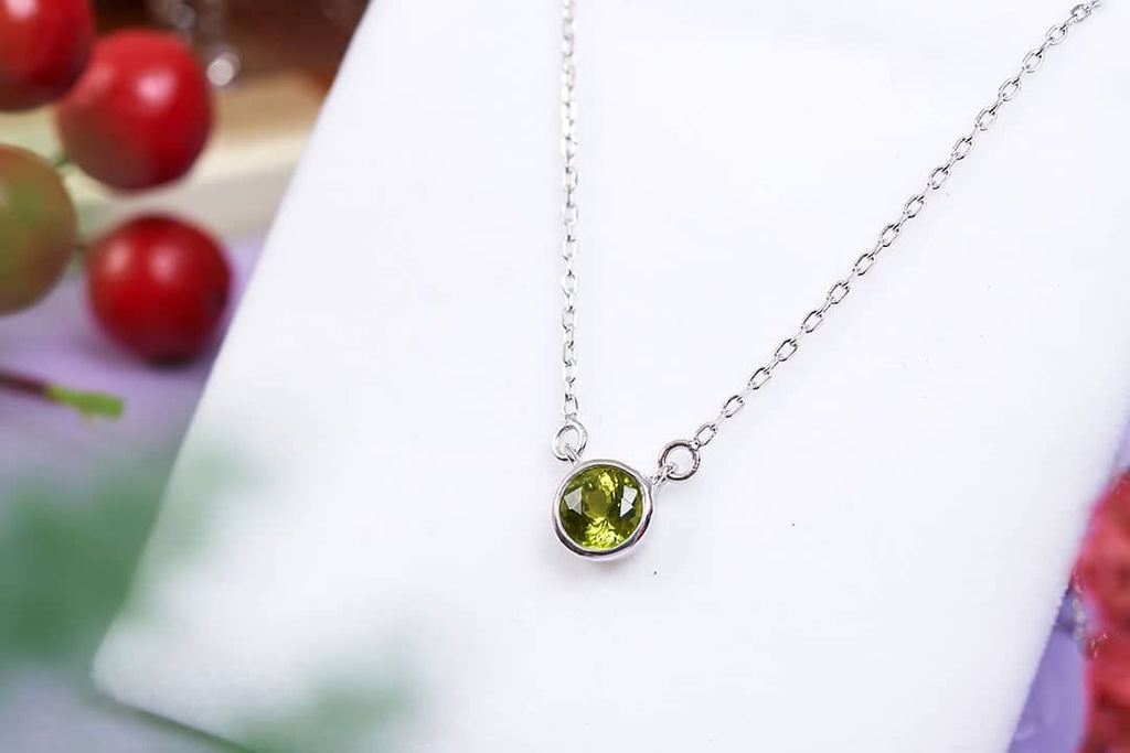 Dây chuyền Đá quý thiên nhiên Natural Peridot Solitaire Bezel Chain Necklace by AME Jewellery