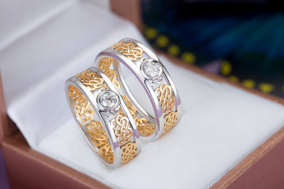 Nhẫn Vàng Kim Cương thiên nhiên Diamond Celtic Ring in 18K Gold by AME Jewellery