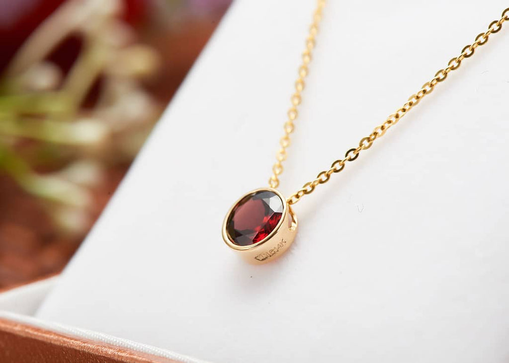 Mặt dây Vàng 14K Đá quý tự nhiên Red Garnet Solitaire Bezel Pendant in 14K Yellow Gold by AME Jewellery