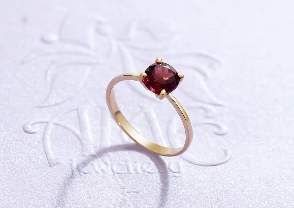 Nhẫn nữ Vàng Đá quý thiên nhiên Red Garnet Solitaire Ring in 14K Yellow Gold by AME Jewellery