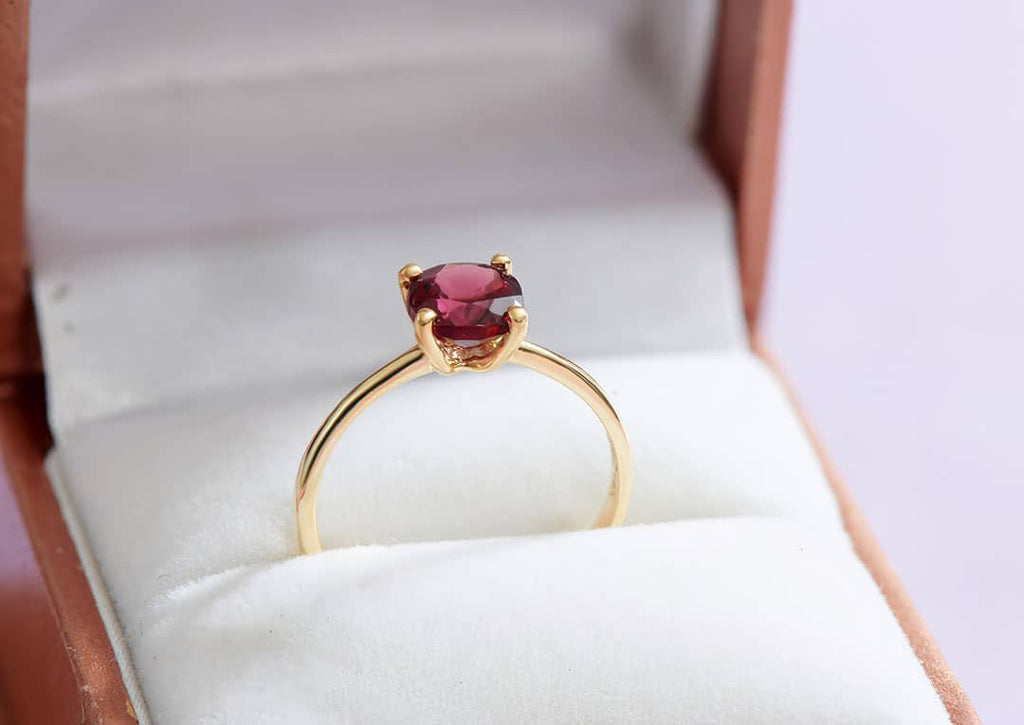 Nhẫn nữ Vàng Đá quý thiên nhiên Red Garnet Solitaire Ring in 14K Yellow Gold by AME Jewellery