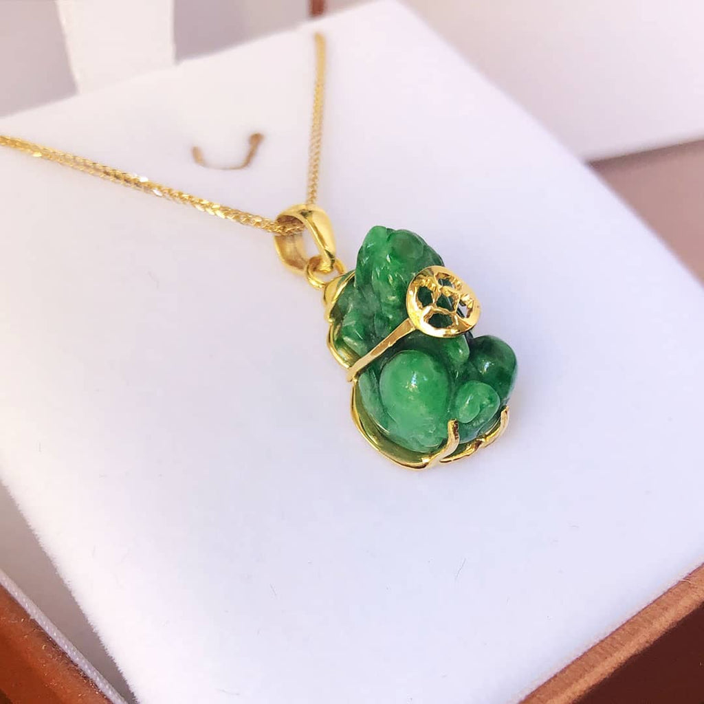 Mặt dây Vàng 14K Tỳ hưu đá Cẩm thạch thiên nhiên | Myanmar Carved Pixiu Jadeite Jade Gold Pendant | AME Jewellery Jewellery