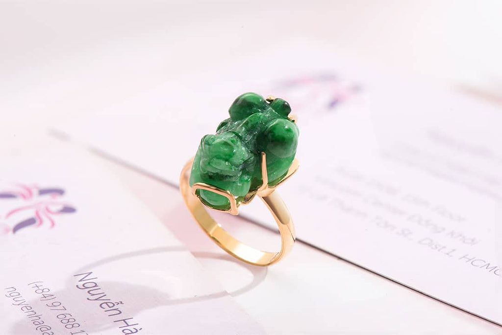 Nhẫn Vàng 14K Tỳ hưu đá Cẩm thạch thiên nhiên | Carved Pixiu Jadeite Jade Gold Ring | AME Jewellery