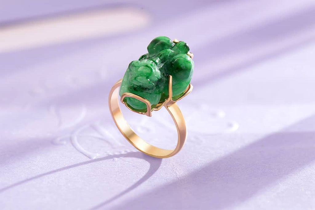 Nhẫn Vàng 14K Tỳ hưu đá Cẩm thạch thiên nhiên | Carved Pixiu Jadeite Jade Gold Ring | AME Jewellery