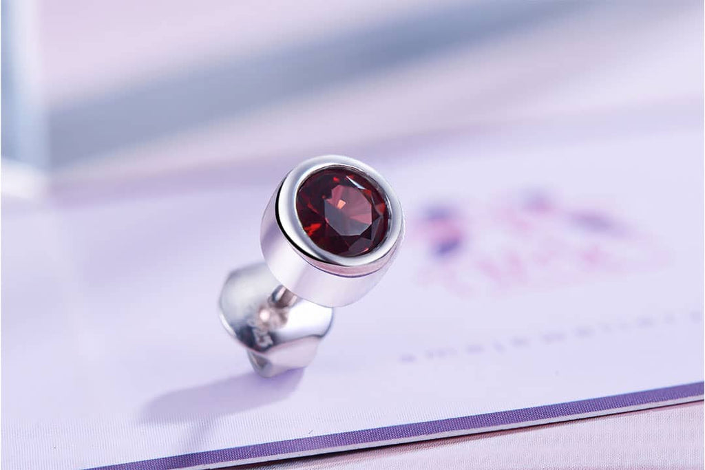 Khuyên tai Nam Đá quý tự nhiên Garnet Bezel Men's Earring in Sterling Silver by AME Jewellery