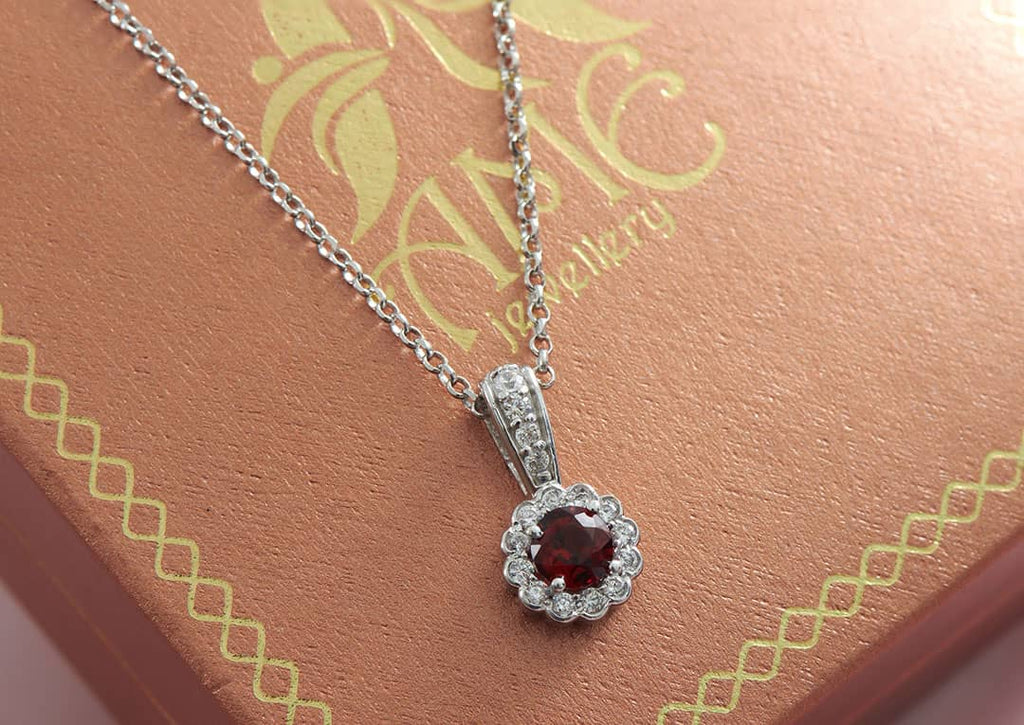 Mặt dây Halo Đá quý tự nhiên Red Garnet Pendant | AME Jewellery