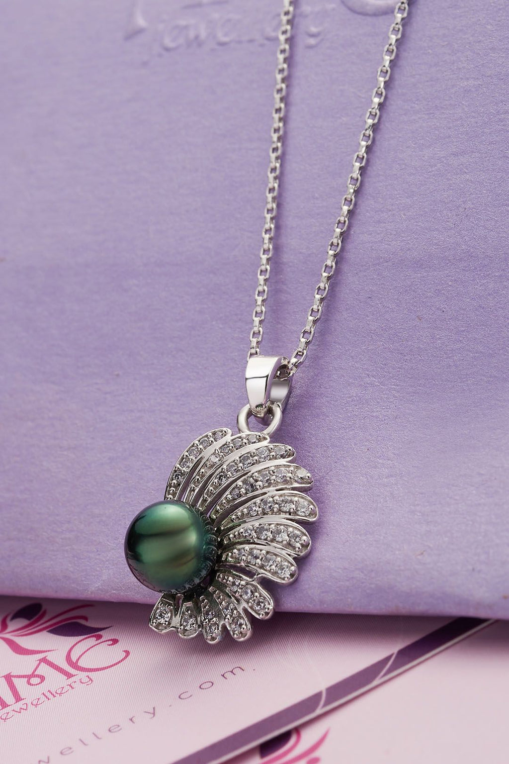 Mề đay Ngọc trai Peacock Green Freshwater Pearl Pendant Necklace by AME Jewellery