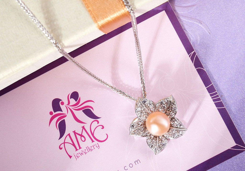 Mặt dây chuyền Ngọc trai màu hồng Pink Freshwater Pearl Flower Pendant Necklace by AME Jewellery