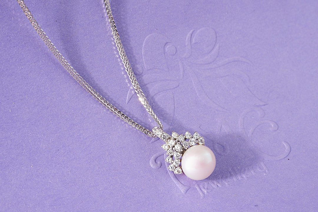 Mặt dây Vương miện Ngọc trai trắng White Pearl Crown Pendant Necklace by AME Jewellery